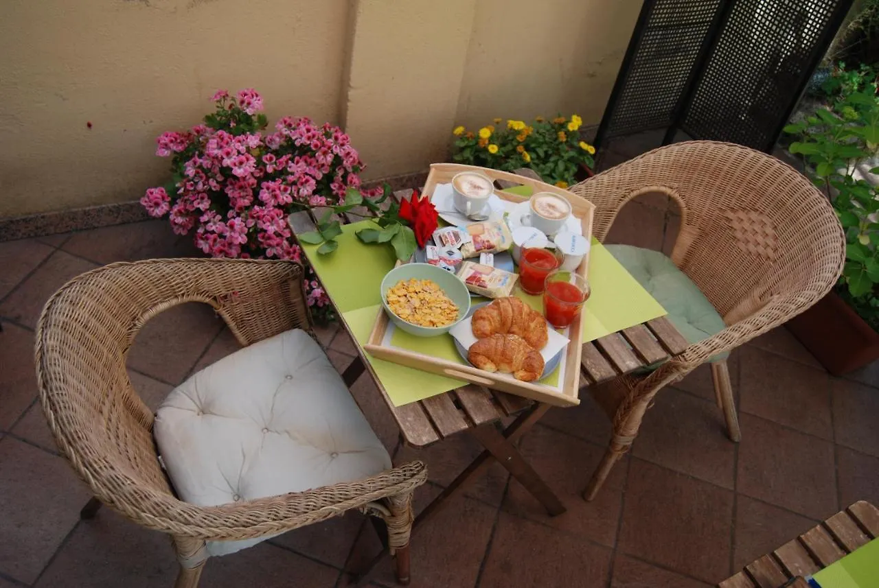 Albergo Salerno Milánó 3*,  Olaszország