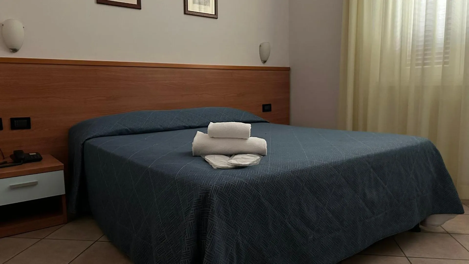 *** Szálloda Albergo Salerno Milánó Olaszország