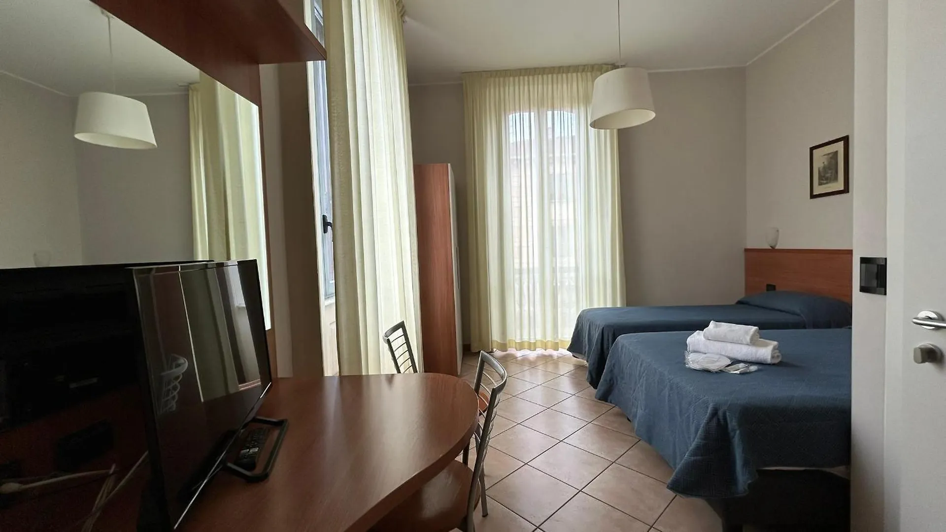 Szálloda Albergo Salerno Milánó