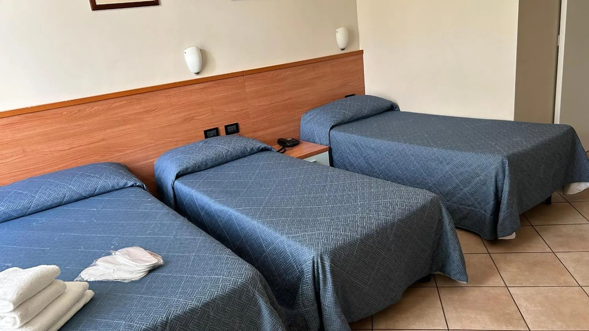 Albergo Salerno Milánó Szálloda