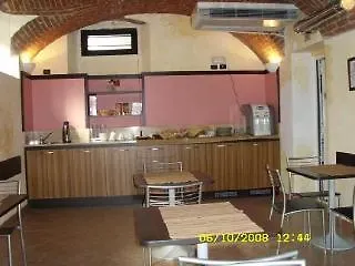 ホテル アルベルゴ サレルノ ミラノ イタリア
