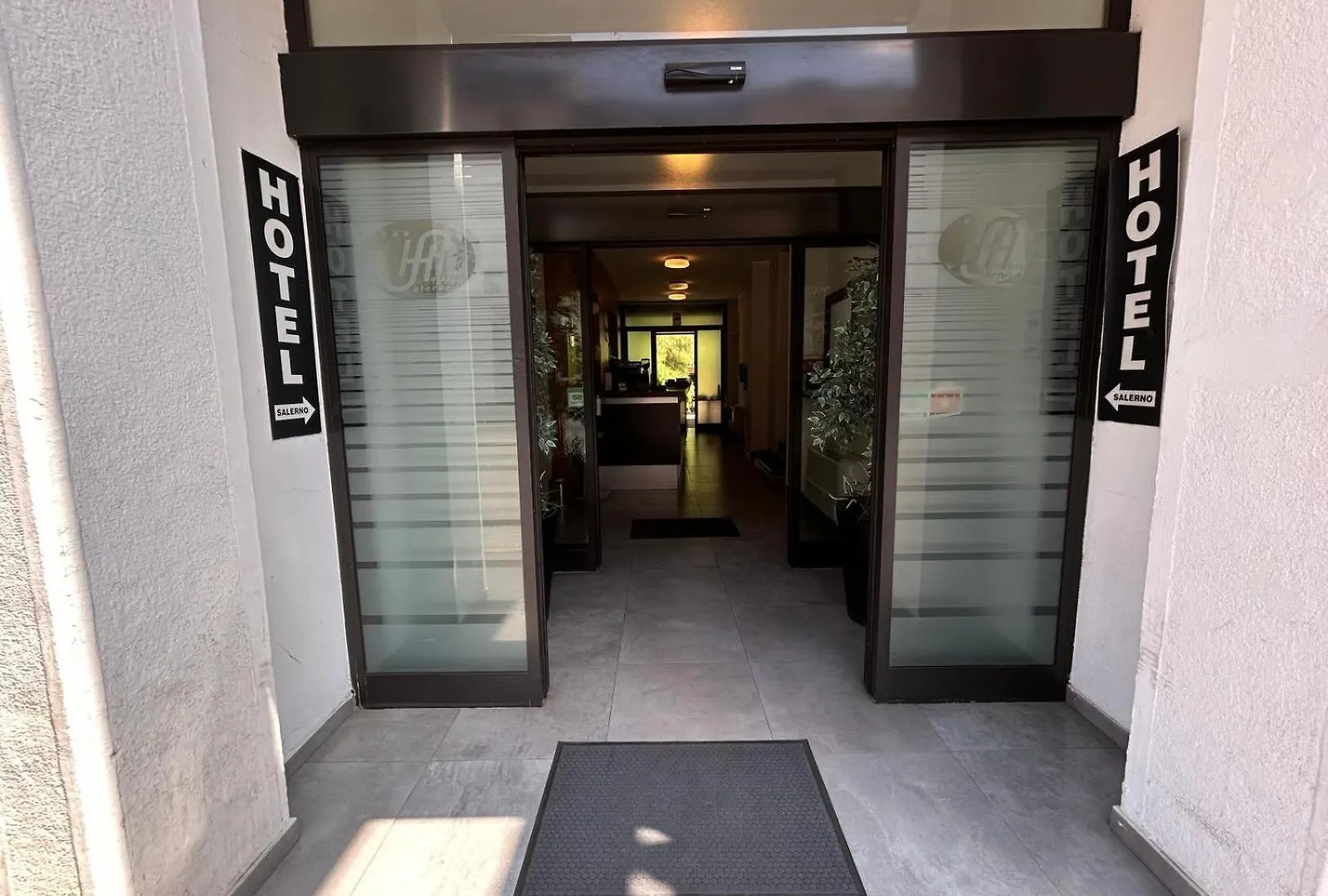 Albergo Salerno Milano 3*,
